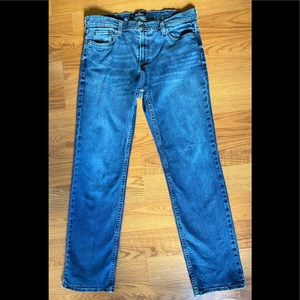 Men’s Hollister Classic straight Jeans 36x32 Medium Blue denim epic flex